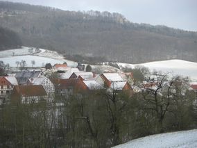 Blick auf das verschneite Asbach